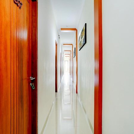 Super Oyo Capital O 90291 Vin Stay Petanu Pesanggaran Ngoại thất bức ảnh